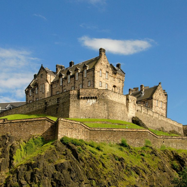 Best Castles to visit, By Art In Voyage