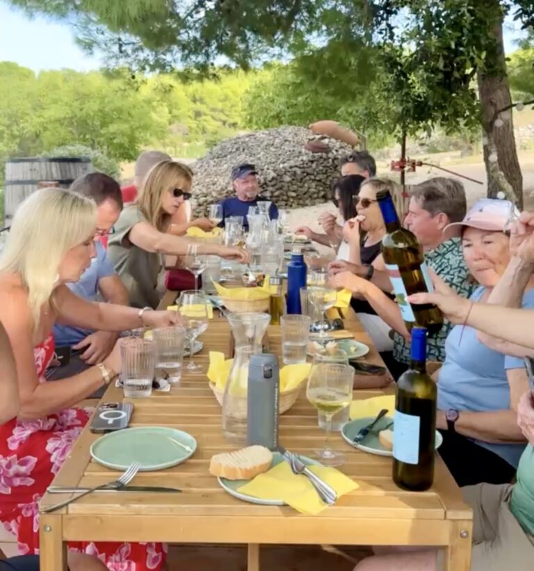 Private Yacht Sailing to Croatia, with Art In Voyage