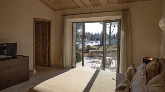 Provence by Art in Voyage