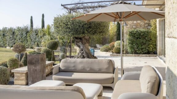 Provence by Art in Voyage