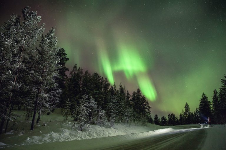 finland-by Art in Voyage-aurora borealias