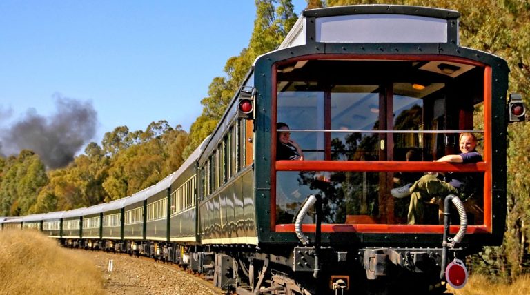Luxury Train Adventures-Rovos-Rail-South Africa-by-Art-In--Voyage