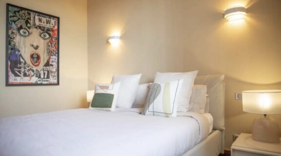 Provence by Art in Voyage