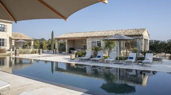 Provence by Art in Voyage